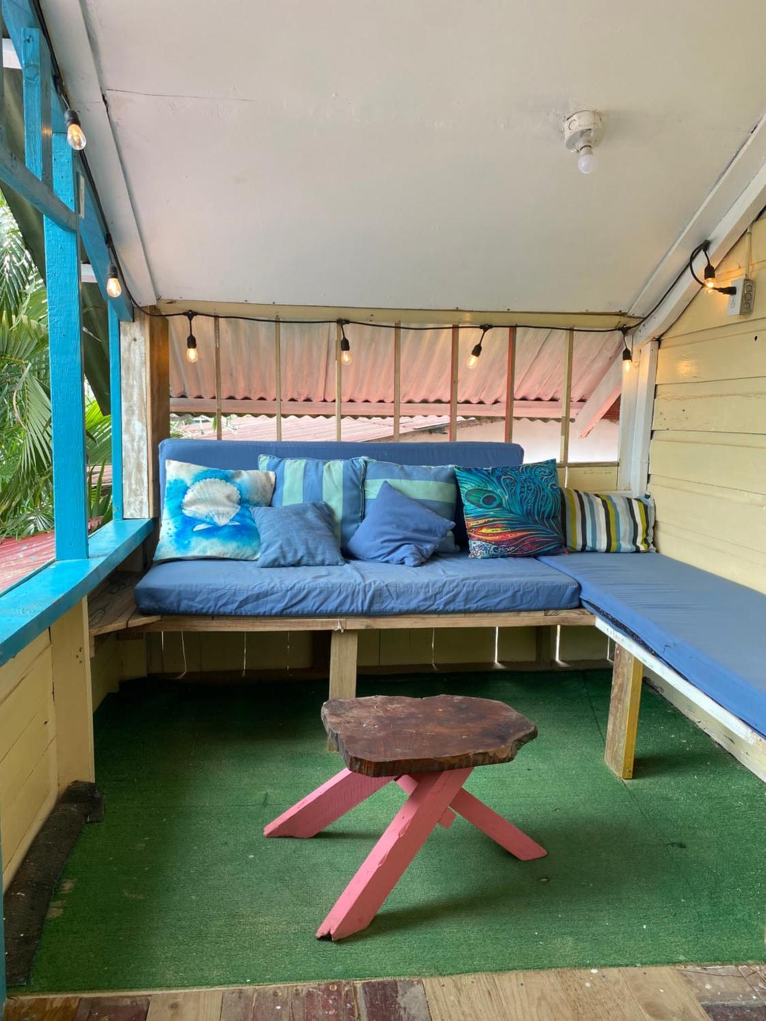 The Bocas Corner Hostel Бокас дел Торо Екстериор снимка